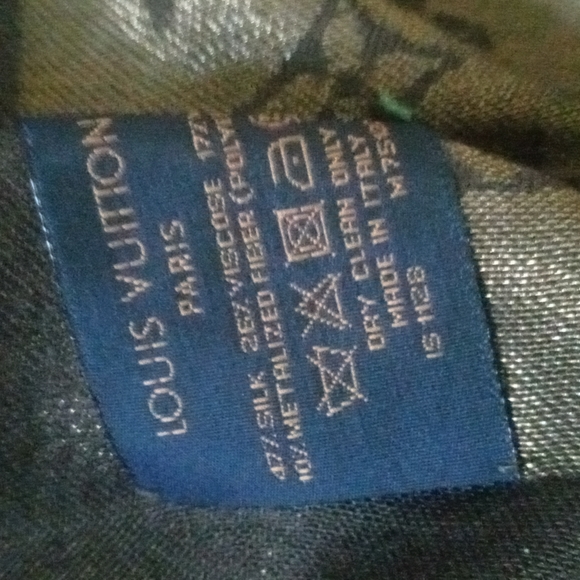 Louis vuitton shinny shawl scarf - Picture 2 of 2